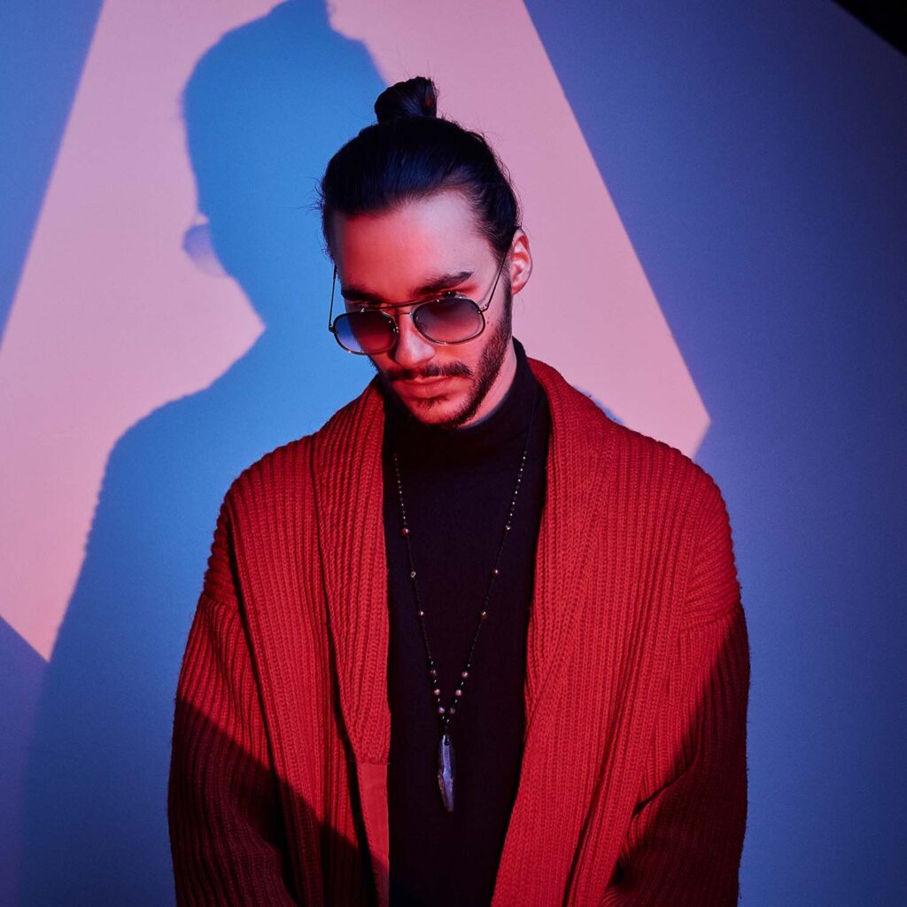 young man with interesting style u5yjbrd 3.jpg